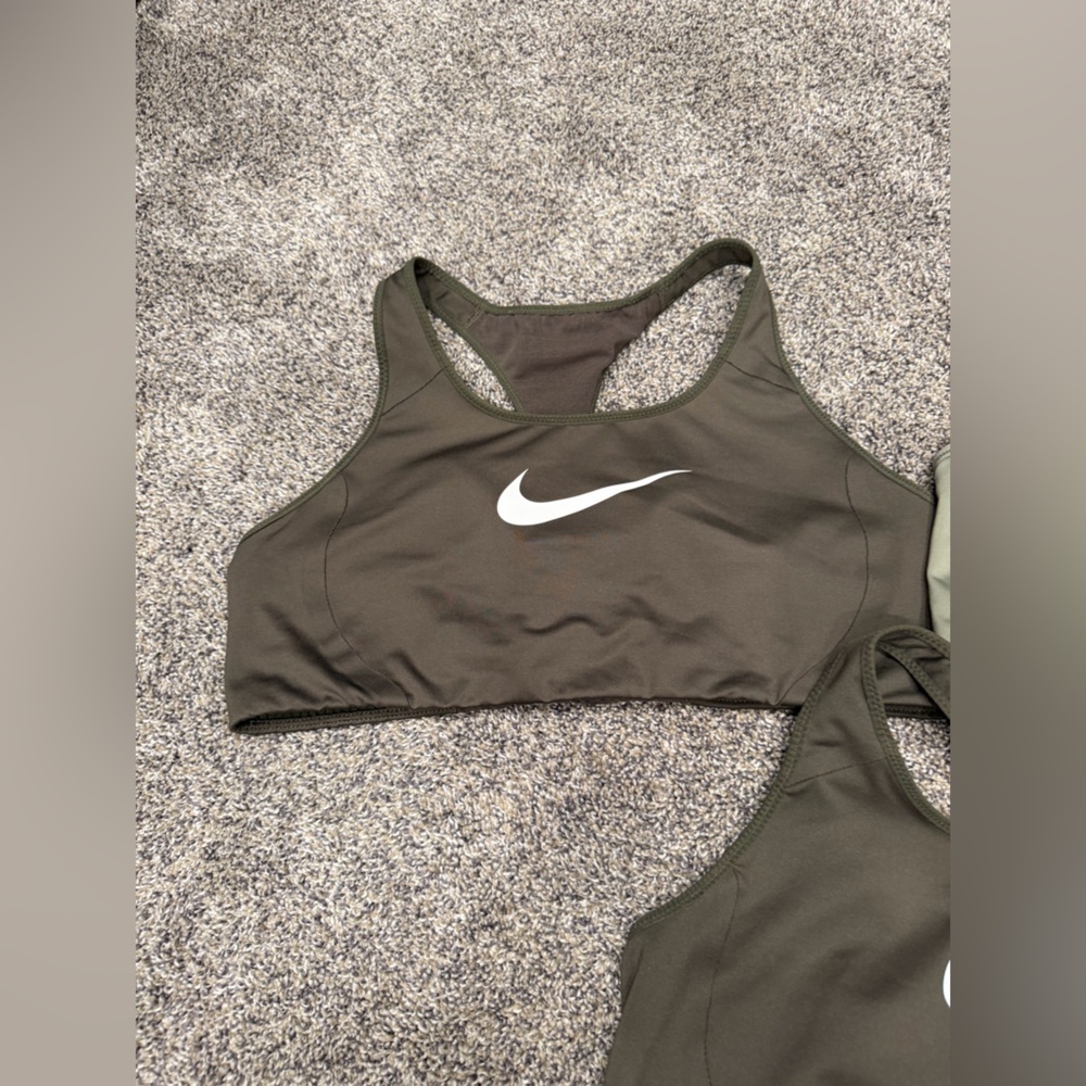 Lot of 4 Nike Olive Green/
Green Sports Bras size XL EUC - Picture 2 of 6